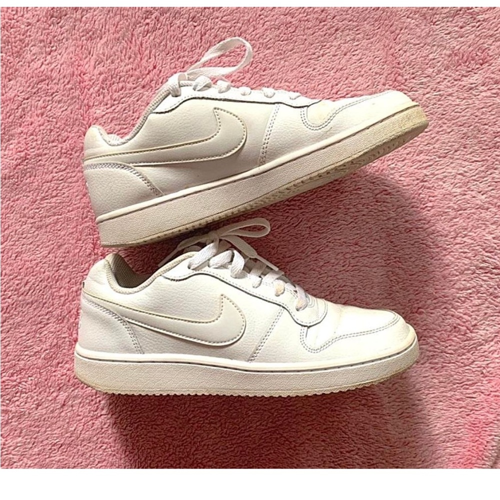 Nike white Ebernon low, size 7.5